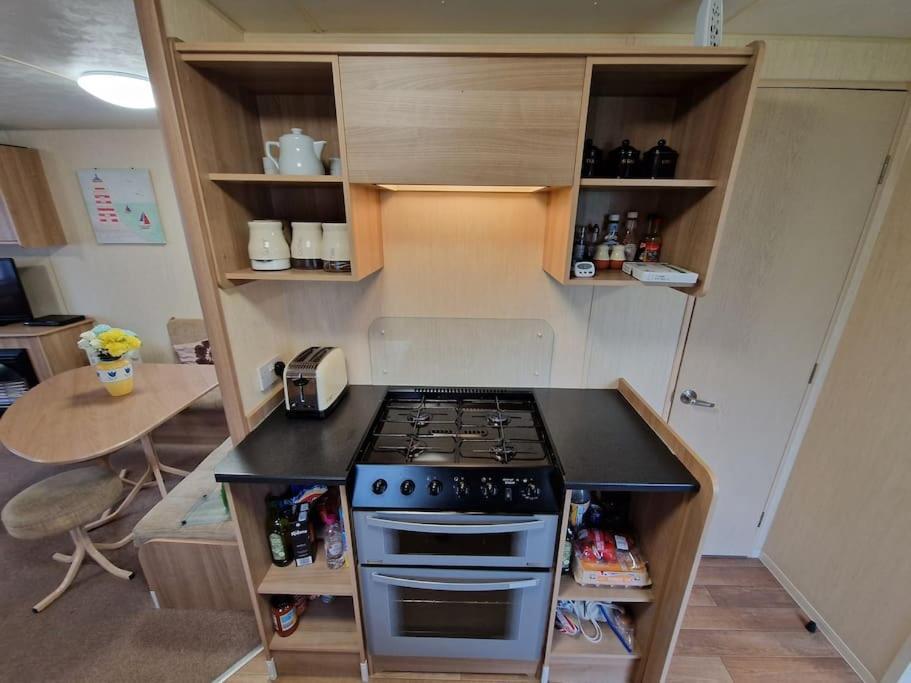 Homely 3 Bed Van @ Weymouth Bay Εξωτερικό φωτογραφία
